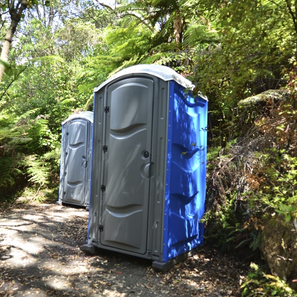 portable restroom available in Loretto for short and long term use